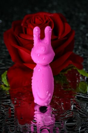 Розовый мини-вибратор Eromantica PUSS с ушками - 8,5 см. 