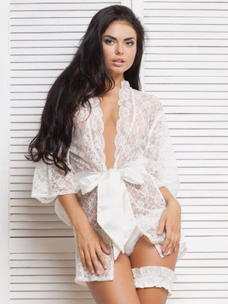Изысканное кимоно из ажурного полотна 
