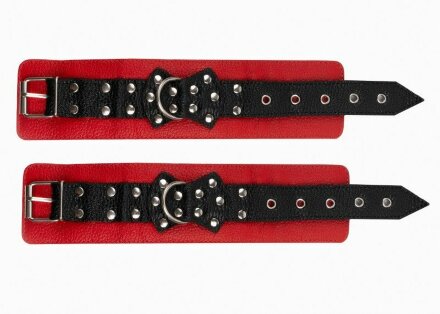 Красно-черные наручники с фиксацией на двух карабинах 