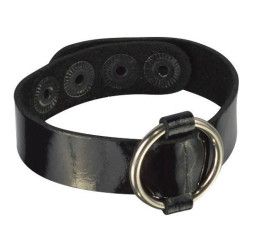Черный лаковый кожаный браслет с колечком