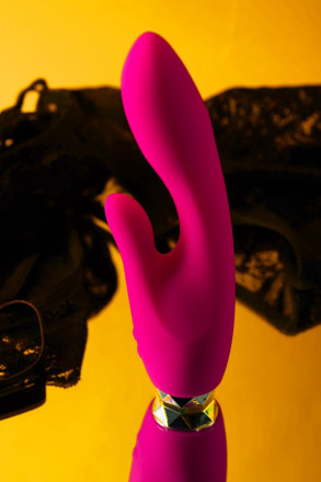 Розовый вибратор с клиторальным стимулятором L&#039;EROINA - 18 см. 