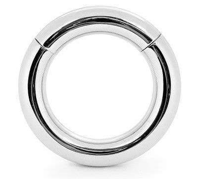 Серебристое среднее эрекционное кольцо на магнитах  